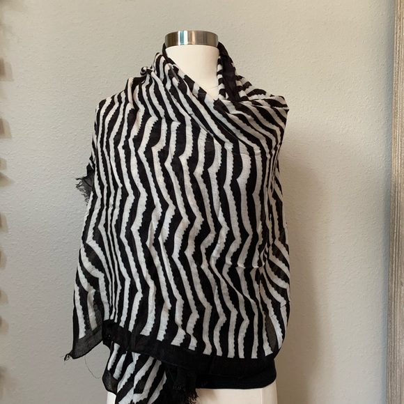 Marc by Marc Jacobs Scarf - Picture 1 of 3